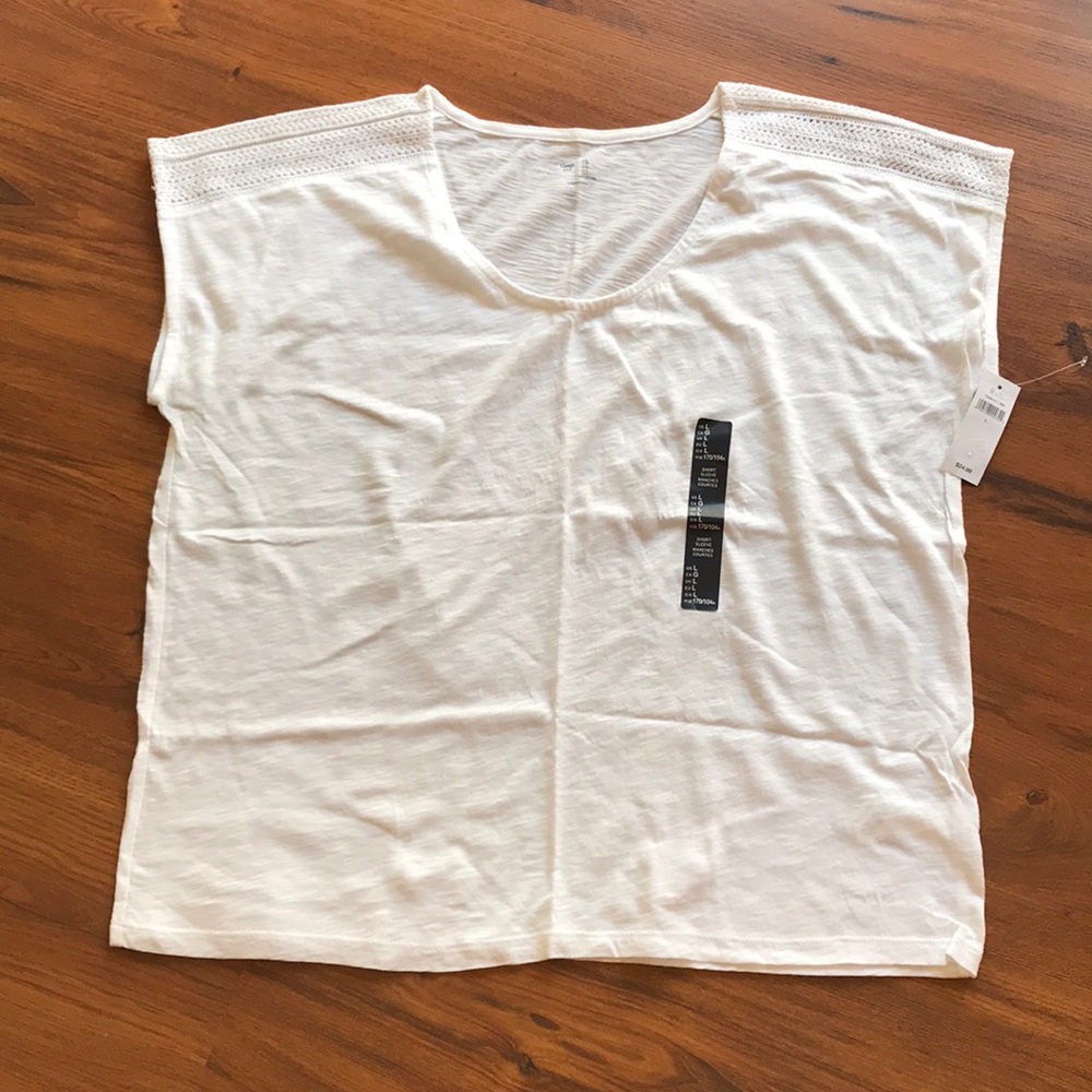 NWT WHITE SHIRT